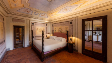 Planning a Wedding in Tuscany? Discover Why Il Borgo di Vignamaggio is the Dream Venue
