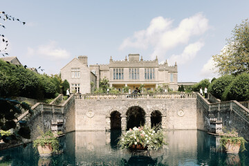 An Enchanting Manor Wedding in the English Countryside