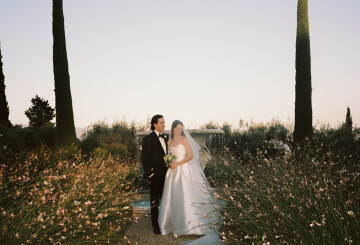 A Classic & Elegant Celebration Amongst an Italian Garden Villa