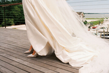 A Stylish Vintage Wedding on Long Island’s North Fork