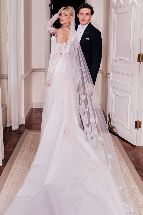 Peltz & Beckham Wedding Looks