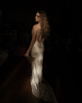 An Artful & Stylish Wedding with a Touch of Grunge Romance
