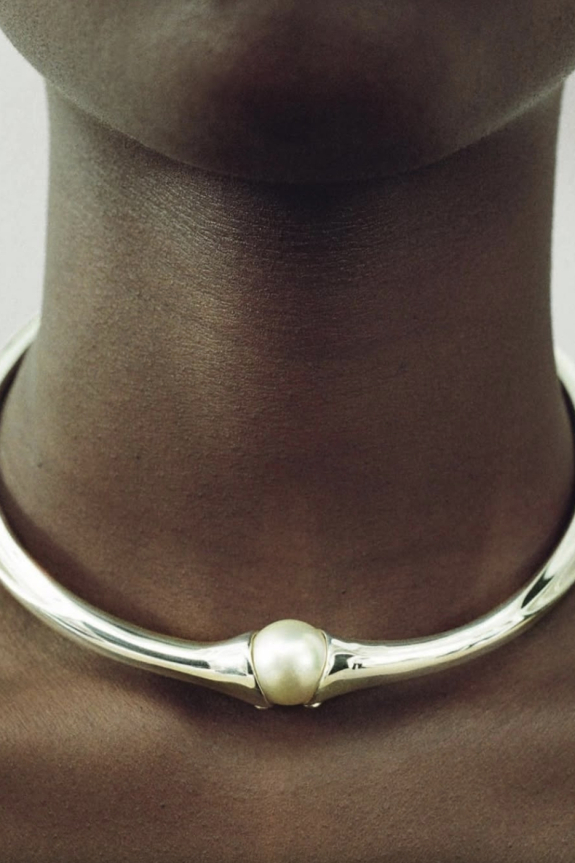 Fine Jewelry Trend: Sculptural Choker Necklaces