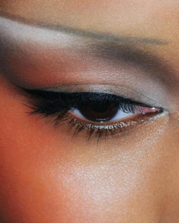 8 Essential Tips for Lasting Bridal Makeup