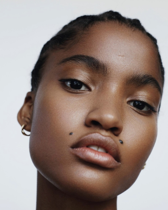 Beautiful Summer Makeup Trend for a Wedding Look | Sunset Blush, Berry Lips and Colorful Eyeliner