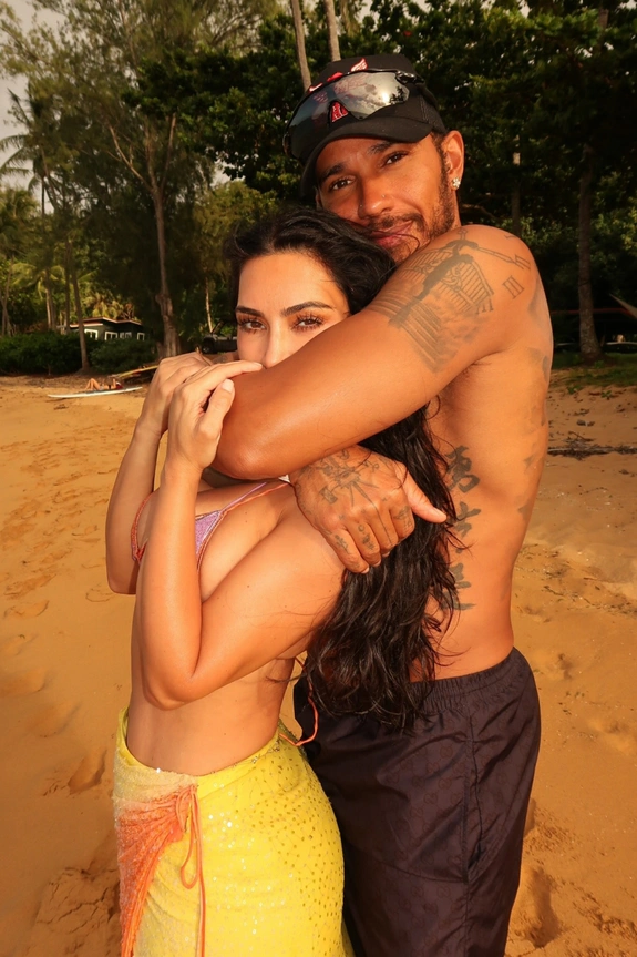 Kim Kardashian and Lewis Hamilton Share Loved-Up Photos From Their Hawaii Vacation