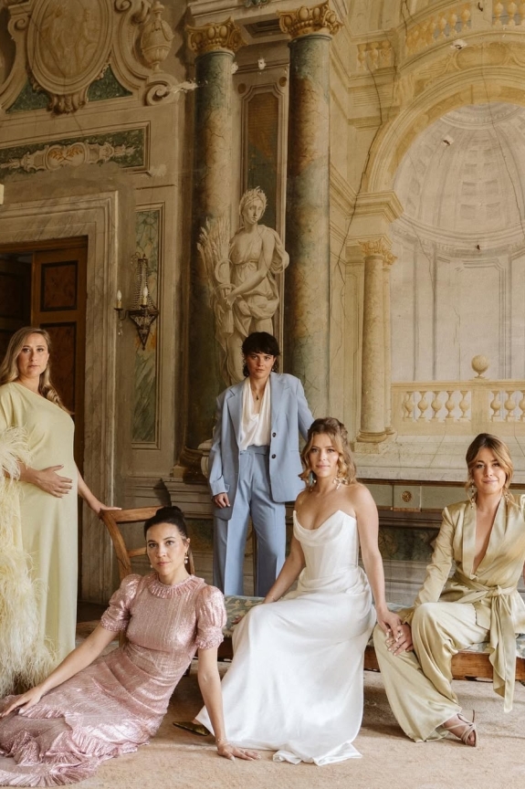 50 Must-Save Group Portrait Ideas