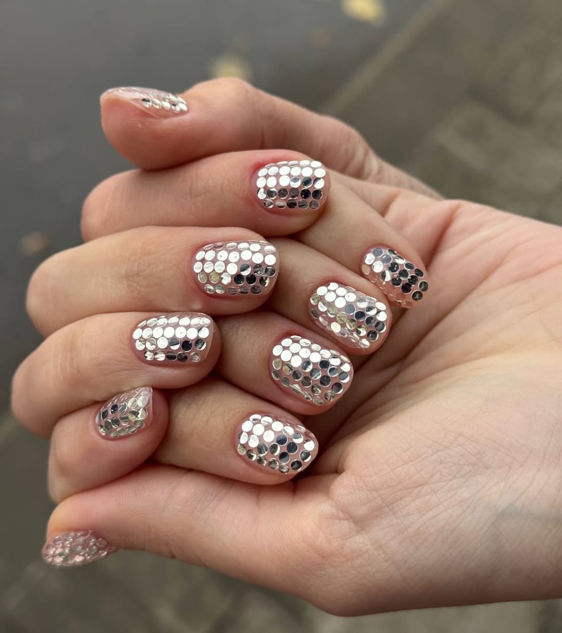 25 Show-Stopping Nail Design Ideas for New Year's Eve 2025 | THE WED