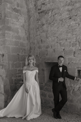 An Elevated Elopement in Tuscany with Vintage Bridal