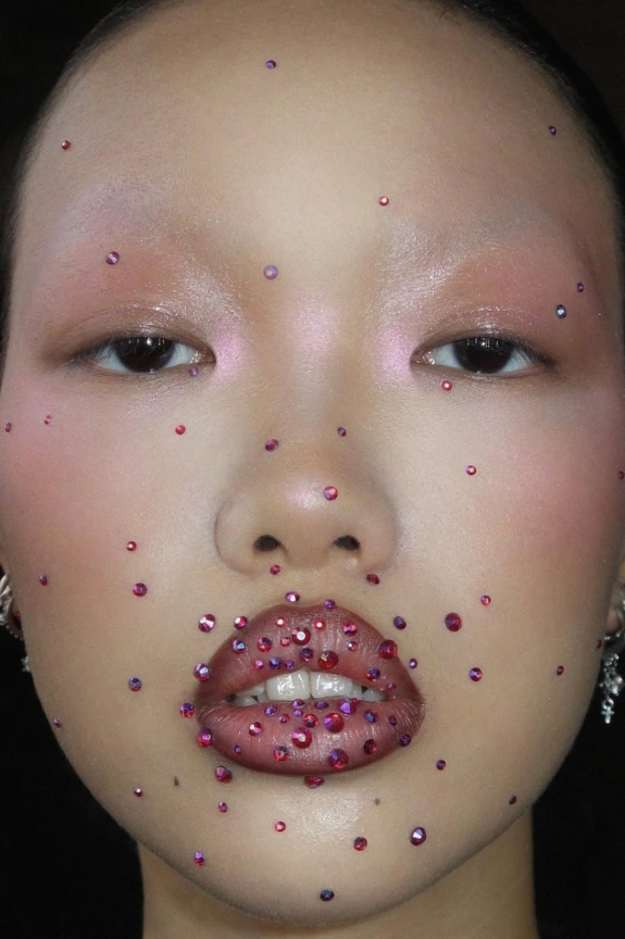 The Top Beauty Trends for 2026 According to Pinterest