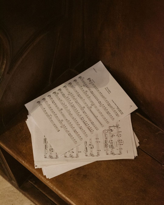 60 Perfect First Dance Songs for Modern Couples | Romantic Playlist for the First Wedding Dance