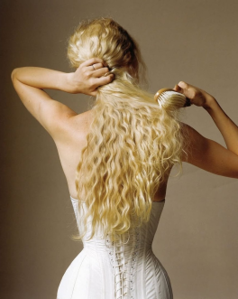 A Step-by-Step Guide to Growing Out Your Hair Before Your Wedding