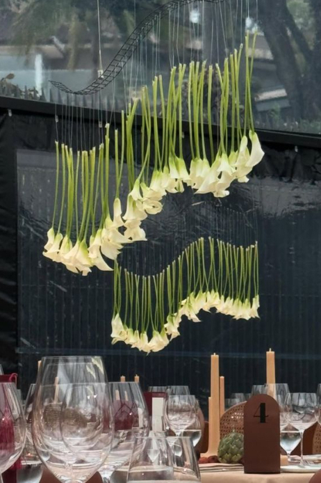 35 Ways to Style Freestanding Floral Stems