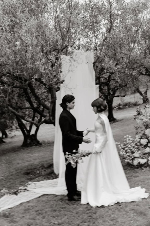 9 Best Wedding Photographers in France | French Luxury Photographers | Photography in Paris | Famous, Professional