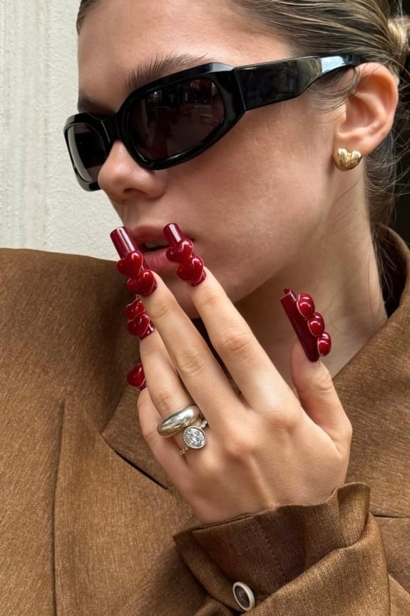 30 Chic Valentine's Day Nail Ideas