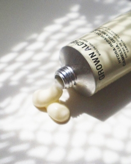 10 Beauty Products You Need on Your Honeymoon Trip