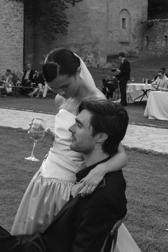 70 Must-Have Wedding Photos to Tell Your Love Story Perfectly