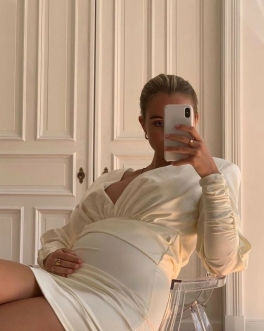 Here Are Summer Maternity Dresses For Wedding Guests