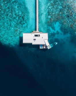 7 Extraordinary Honeymoon Hotels Around the World