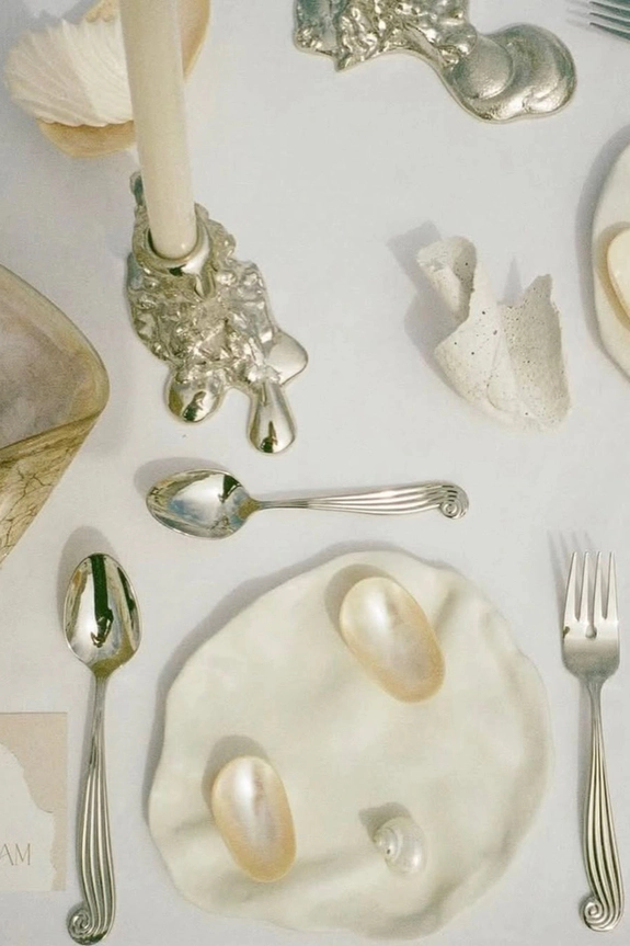 45 Place Setting Ideas We're Loving for Summer Weddings