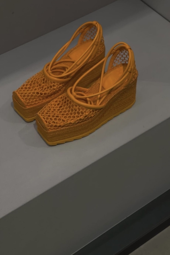 12 Best Bridal Sneakers | Wedding Sneaker Shoes | Custom, Fancy, Stylish Shoes