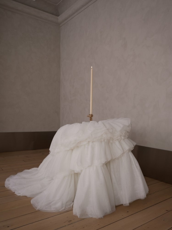 7 Brands for Unique Wedding Table Linen