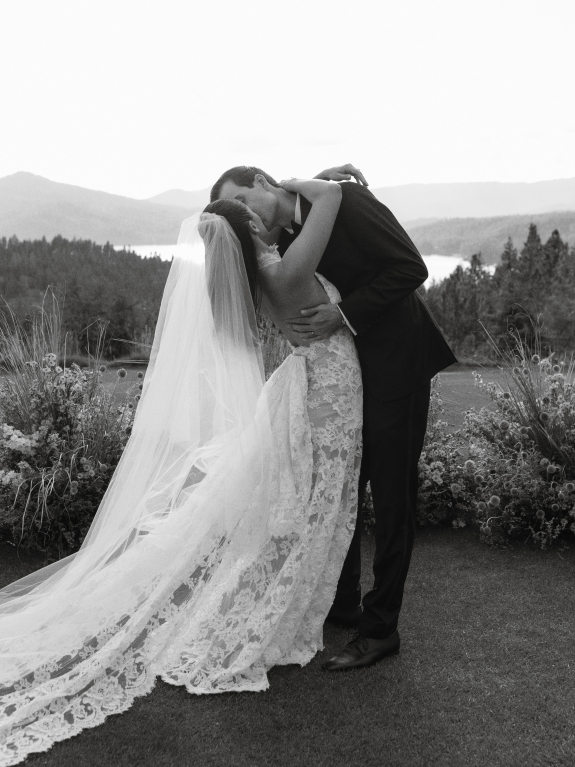 An Intimate Wedding Weekend on the Shores of Lake Coeur d’Alene, Idaho