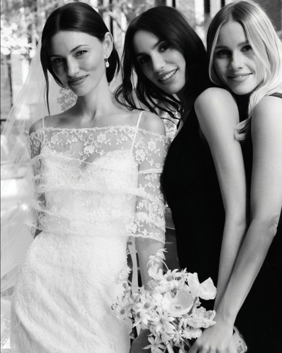 Inside Phoebe Tonkin's Incredible New York City Wedding