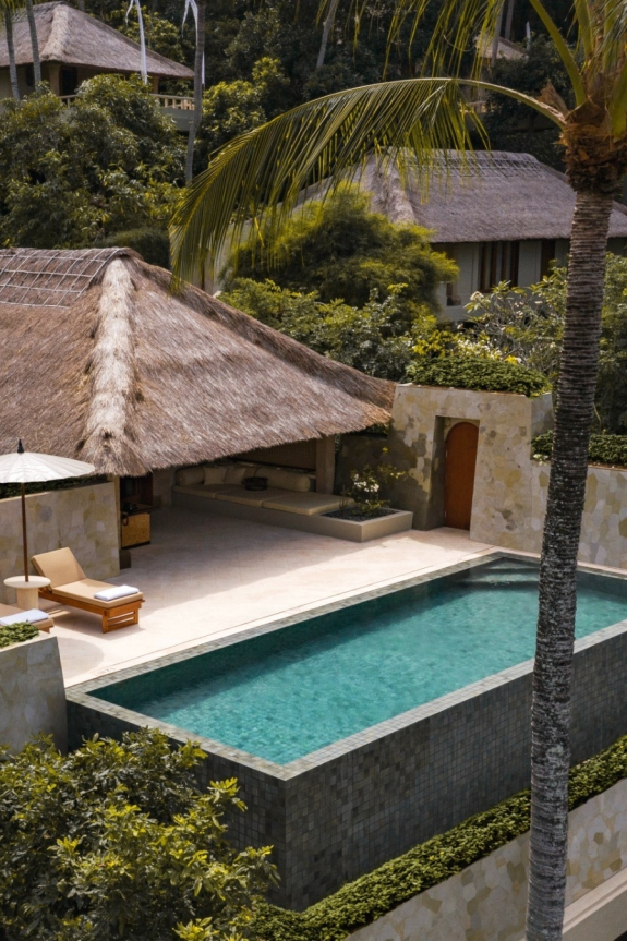 8 Perfectly Romantic Honeymoon Experiences for Newlyweds