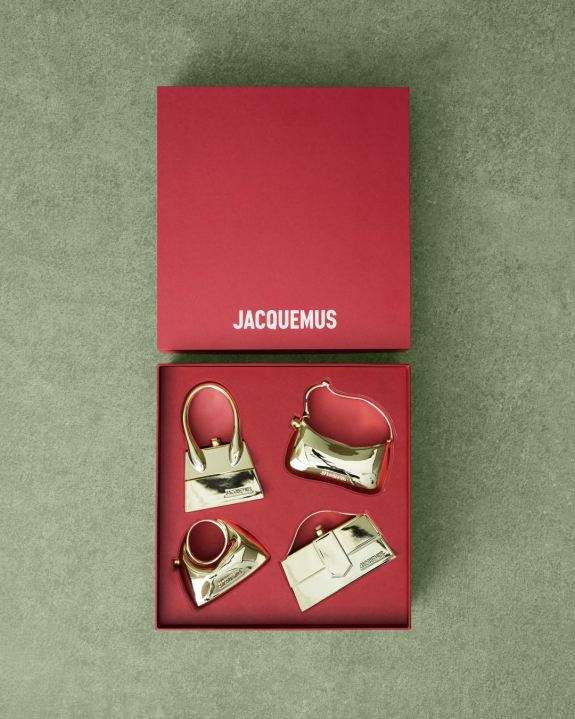 Christmas Table Decoration Ideas 2023 | Xmas Table Decor | Elegant, Modern Set Up