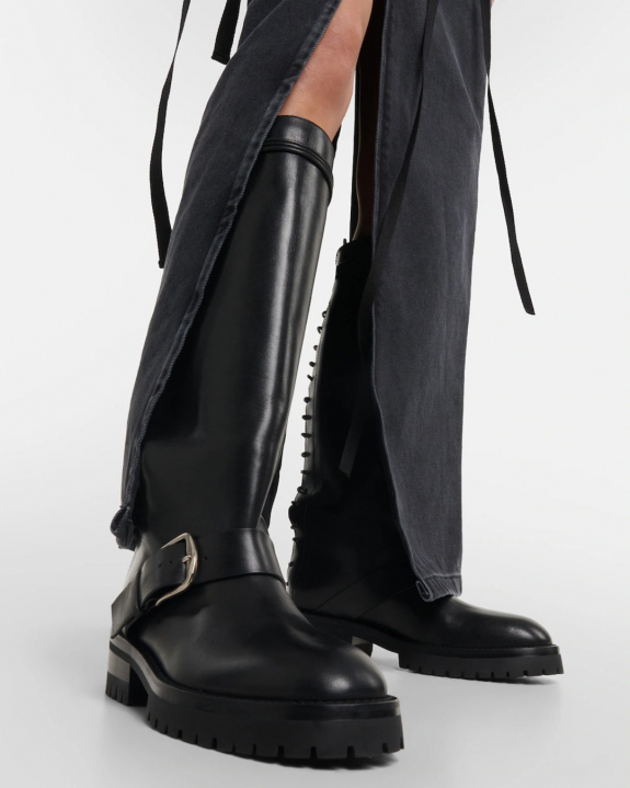 Trendy Women Black Motorcycle Boots for Fall | Biker Boots Style Guide