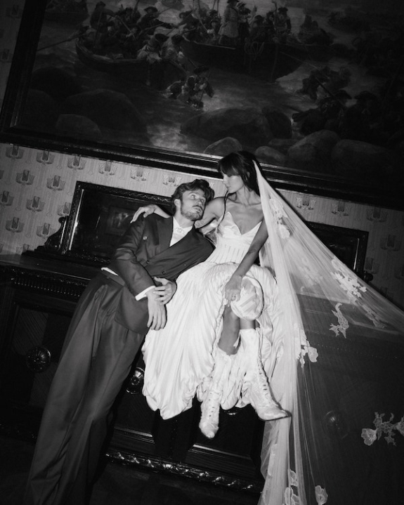 An Enchanting Manor Wedding in the English Countryside