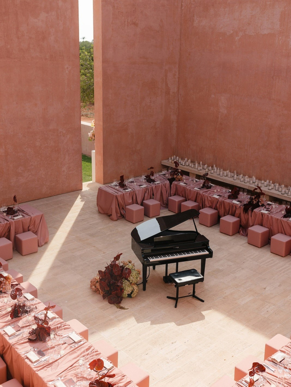 18 Best Wedding Planners in the UK | Wedding Planning Companies in Englang | TOP Luxury Bridal Agencies