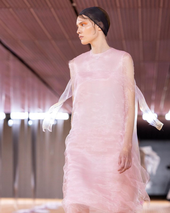 20 Outfit Ideas for Christmas Party | Xmas Party Attire for Ladies