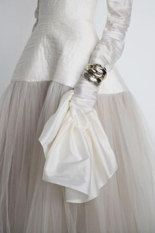 22 Trendy Statement Cuff Bracelets to Instantly Upgrade Your Wedding Look