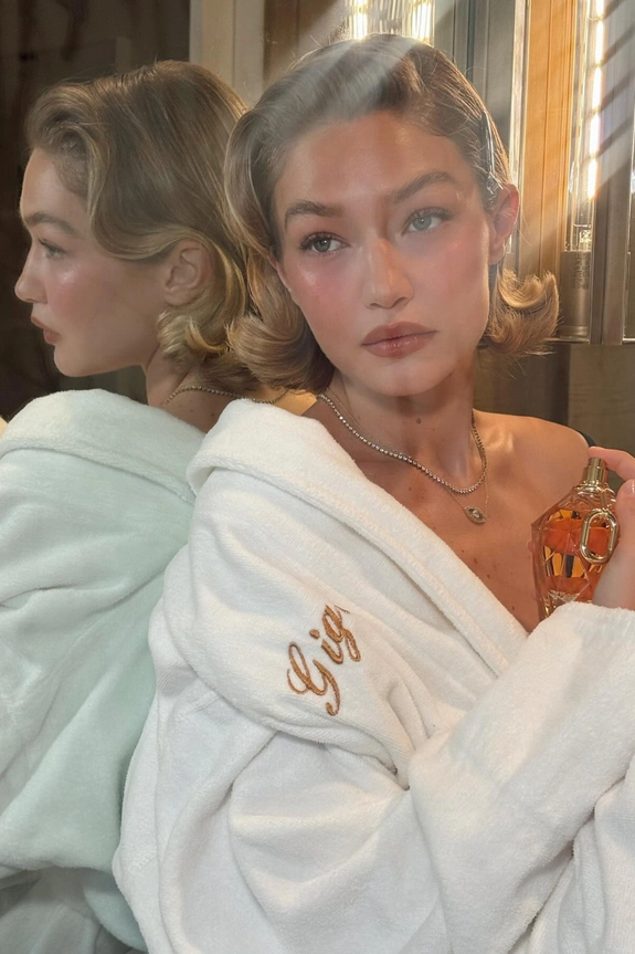 Did Gigi Hadid and Bradley Cooper Secretly Get Married? Matching Rings Spark Rumors