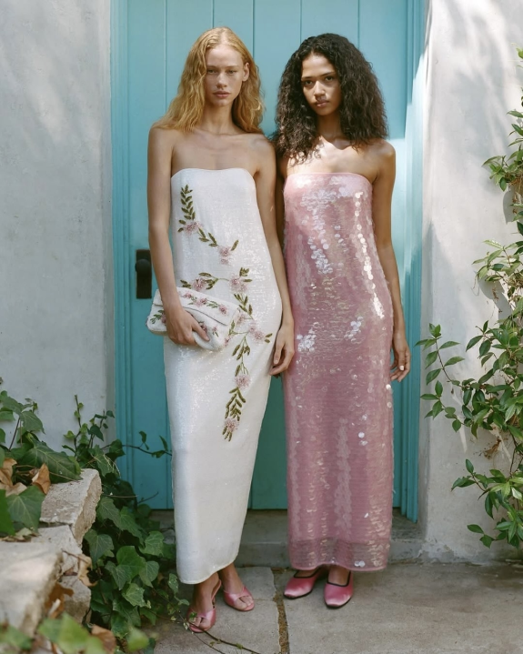 35 Bridesmaid Dresses for Every Wedding Style & Dress Code