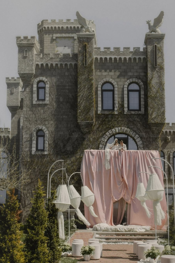 Trend: Folklore, Fantasy & Fairytale-Inspired Weddings