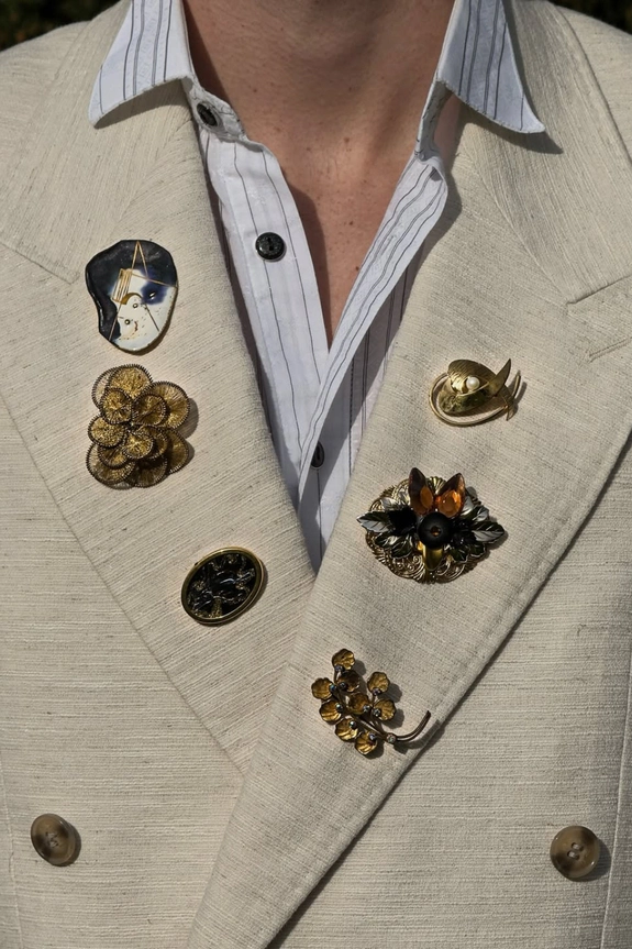 30 Statement Brooch Ideas for the Fashion-Forward Groom