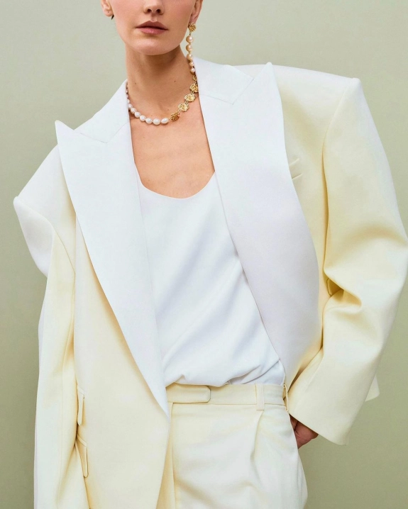 14 Wedding Suit Ideas for Modern Brides