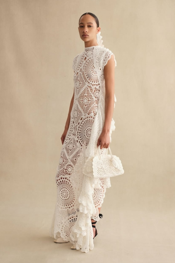 The Boho Revival: 40 Bohemian Wedding Dresses & Accessories for the Modern Bride