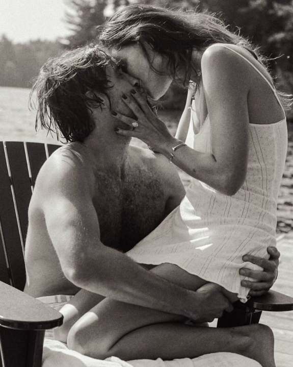 Actress Phoebe Tonkin Is Engaged!