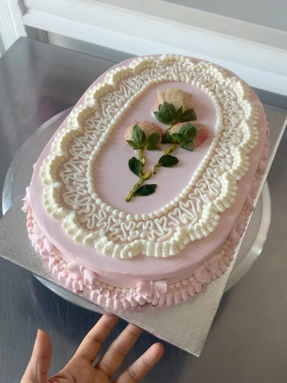 9 It-Cake Trends Set to Define Spring/Summer 2026 Weddings