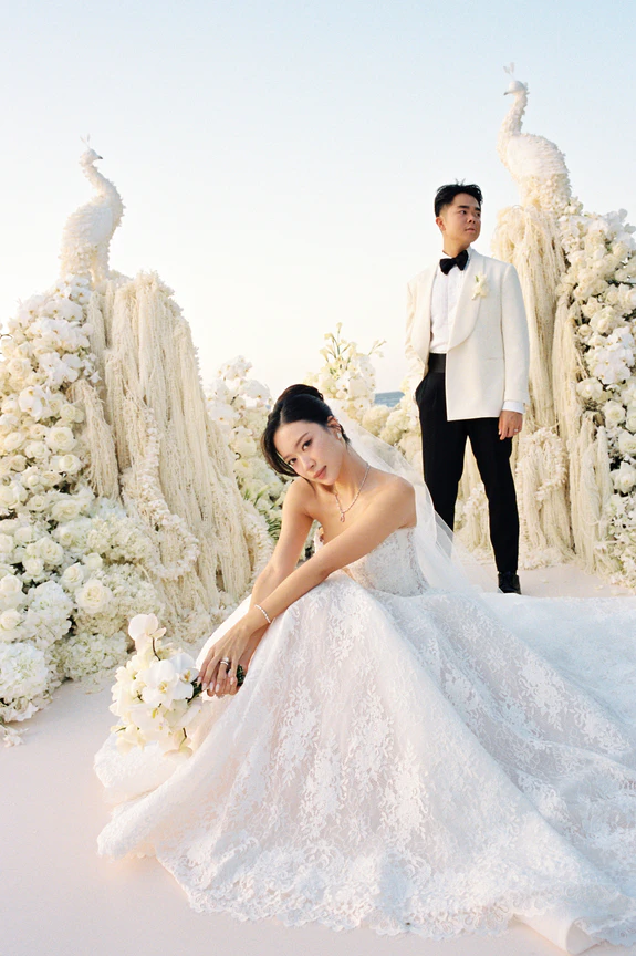 A Sculptural Floral Fantasy at This Intimate Black-Tie Wedding in Phuket