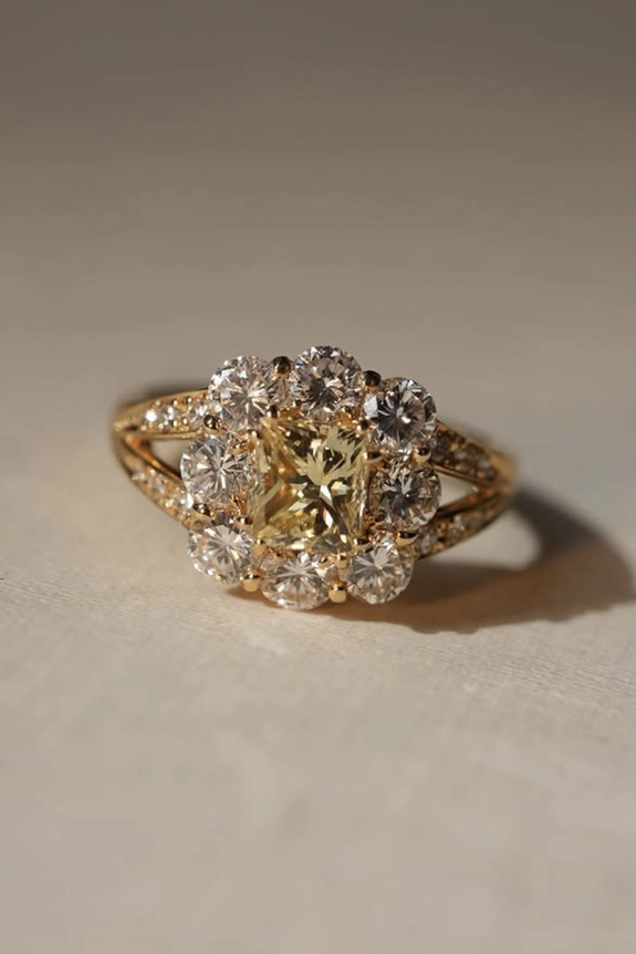 11 Best Boutiques for Vintage Engagement & Wedding Rings