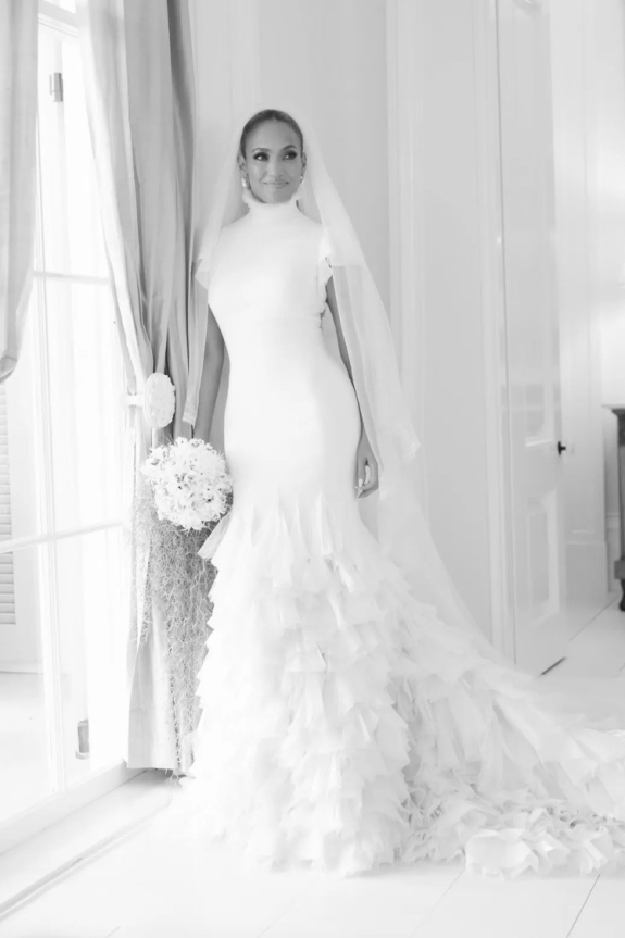 All the Details from Jennifer Lopez and Ben Affleck's Wedding