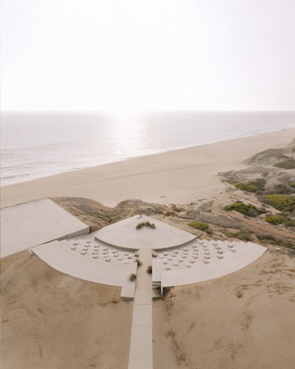 A Sculptural Golden Hour Wedding Along the Cliffs of Cabo