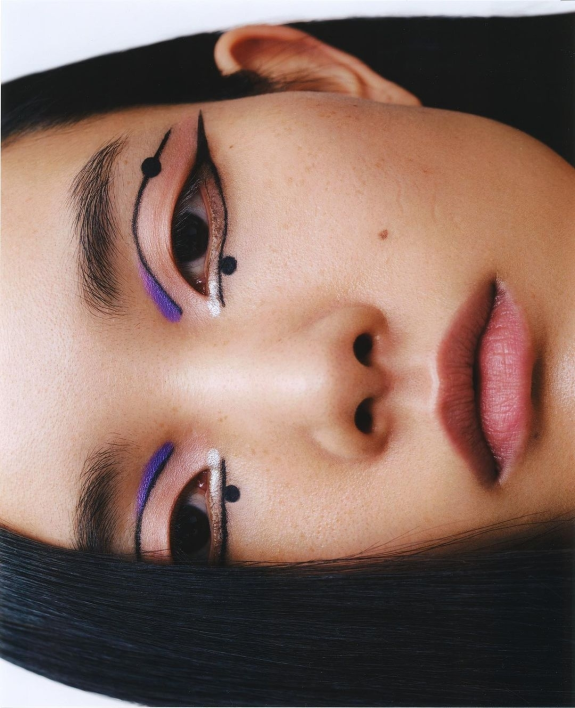 Makeup Trend: Statement Colorful Eyeliner