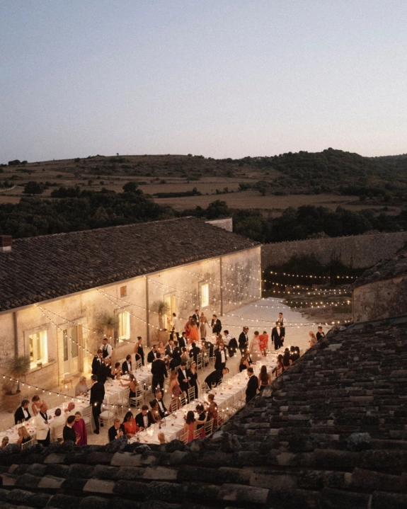 Wedding Guest Etiquette Guide