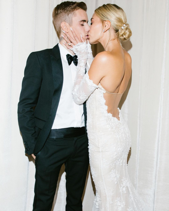 7 Iconic Celebrity Wedding Looks